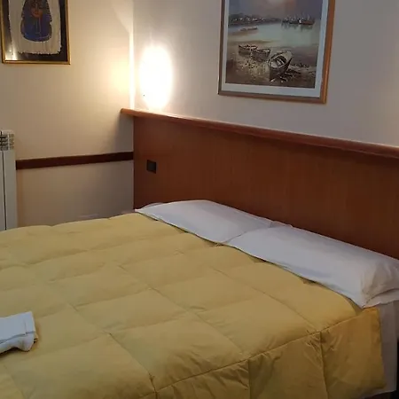 Modena فندق جنوة